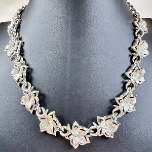 Vintage Coro silver tone leaf design choker necklace